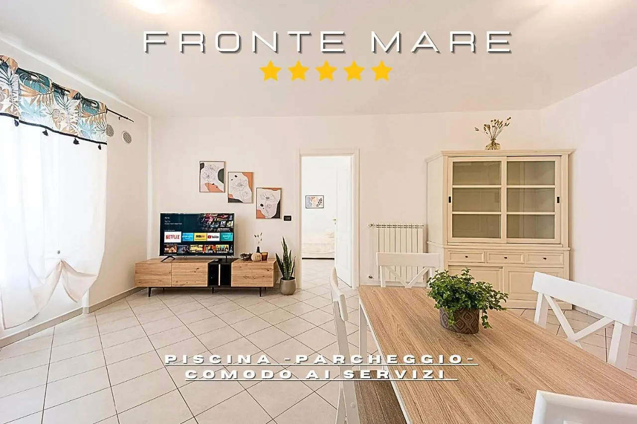 Fronte Mare-Piscina- Pista Ciclabile Appartement Imperia